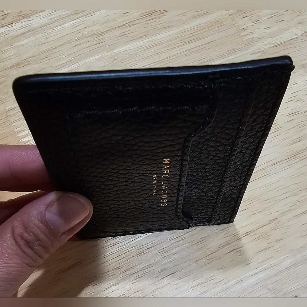 Marc Jacobs Empire City Pebbled Black Card Holder EUC - Picture 3 of 12